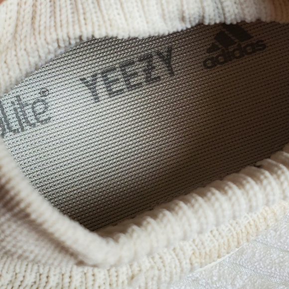 adidas Yeezy 450 Cloud White - Picture 13 of 16